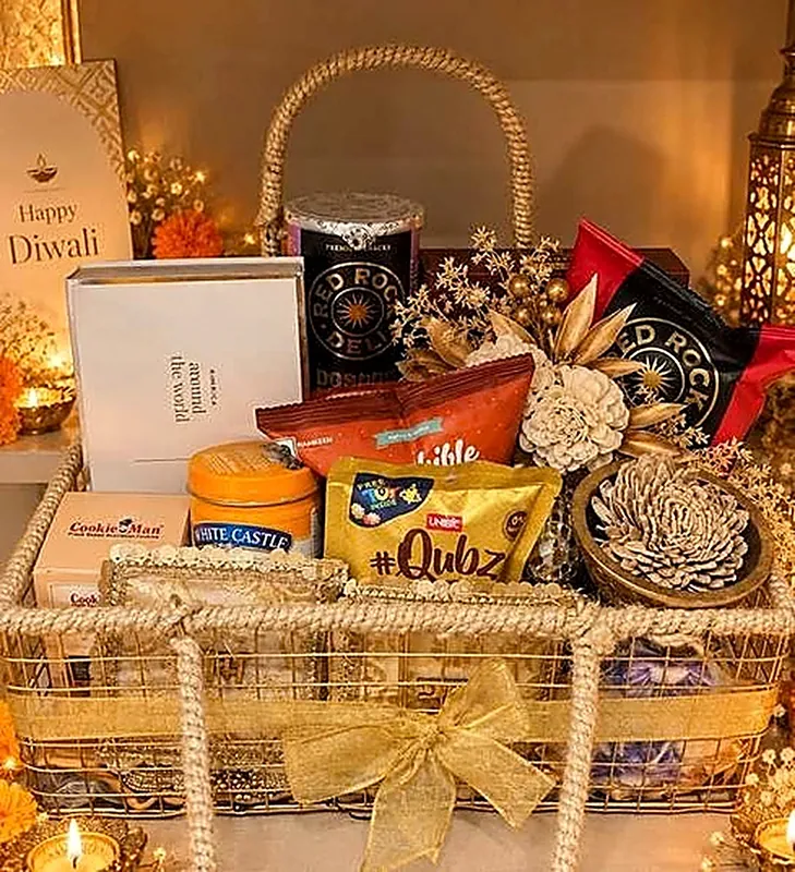 Rajsi — The ultimate royal statement basket with Kimirica body care, metal elephant & urli candle